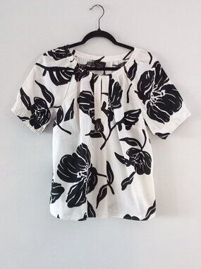 TALBOTS black and white tropical print cotton linen blouse